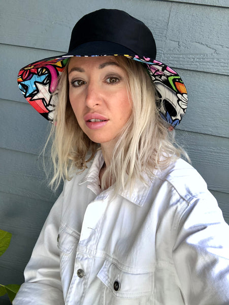 Reversible Graffiti & Black Bucket Hat