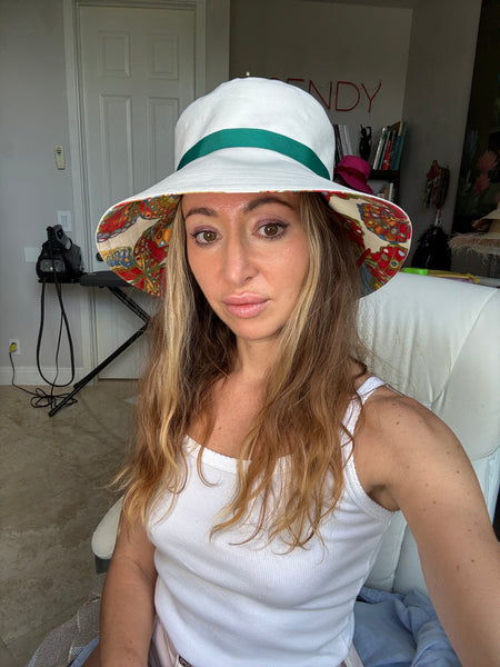 Butterfly and Ecru Reversible Bucket