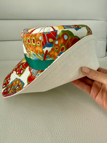Butterfly and Ecru Reversible Bucket