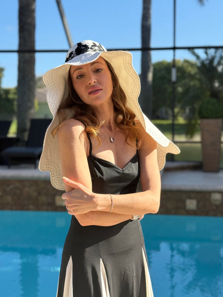 Wide Brim Hat with a Wavy Edge