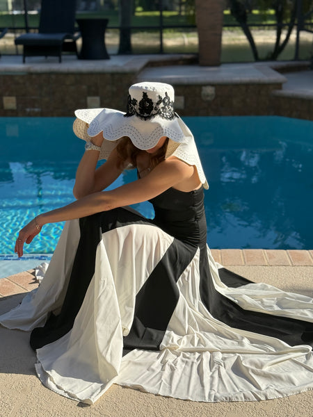 Wide Brim Hat with a Wavy Edge